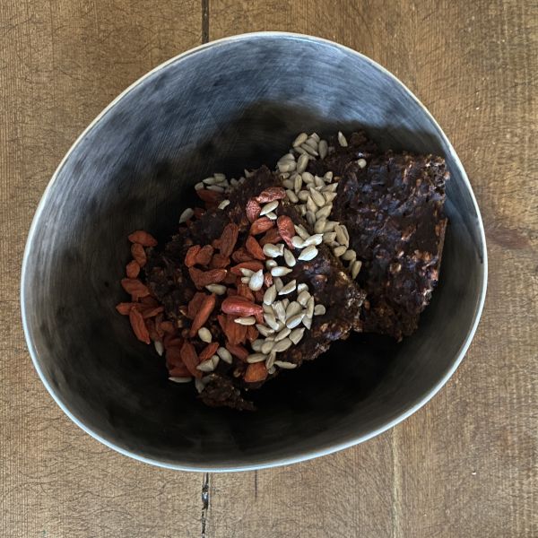 Energising cacao and beetroot baked oatmeal